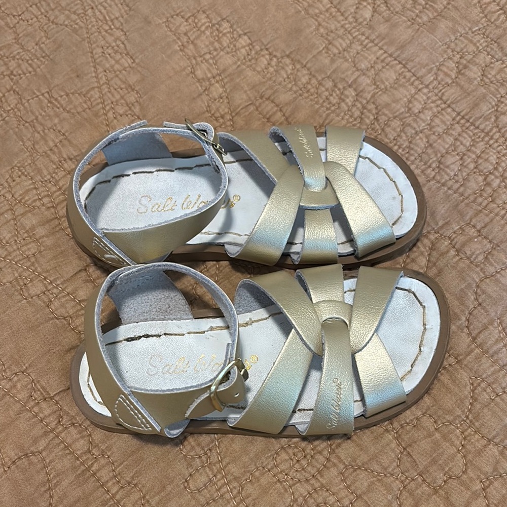 Salt Water Girls Sandals - Gold